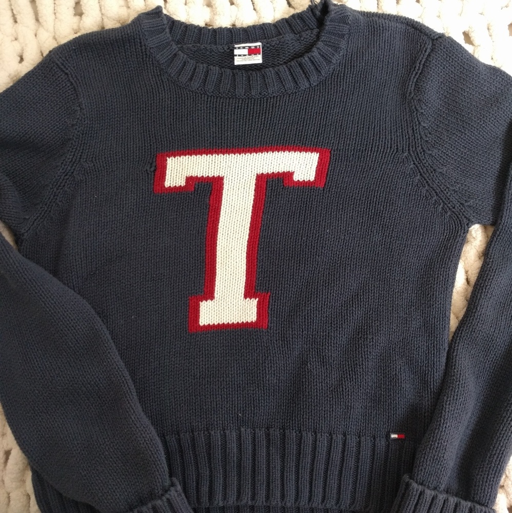 Tommy Hilfiger T sweater